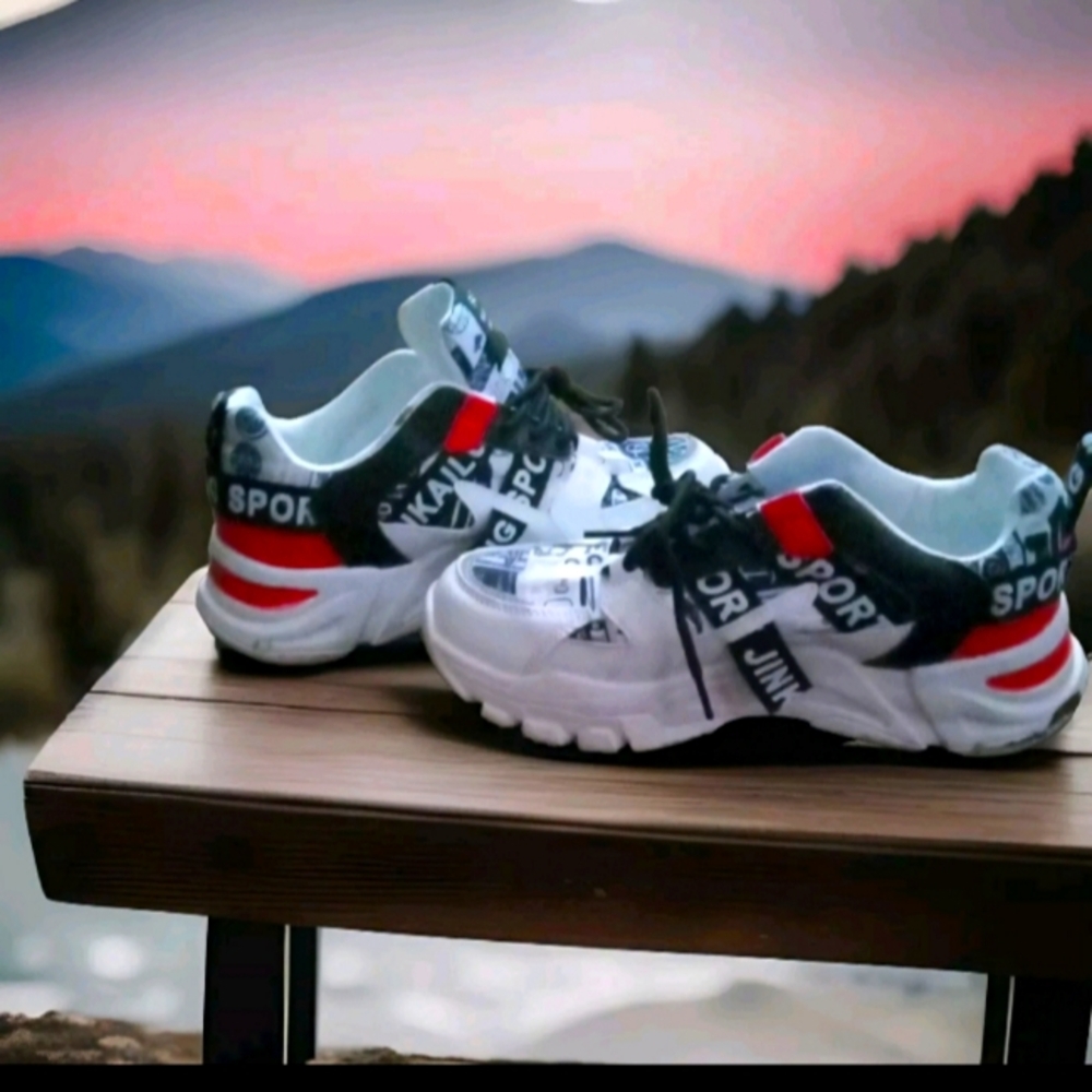 Sneakers
